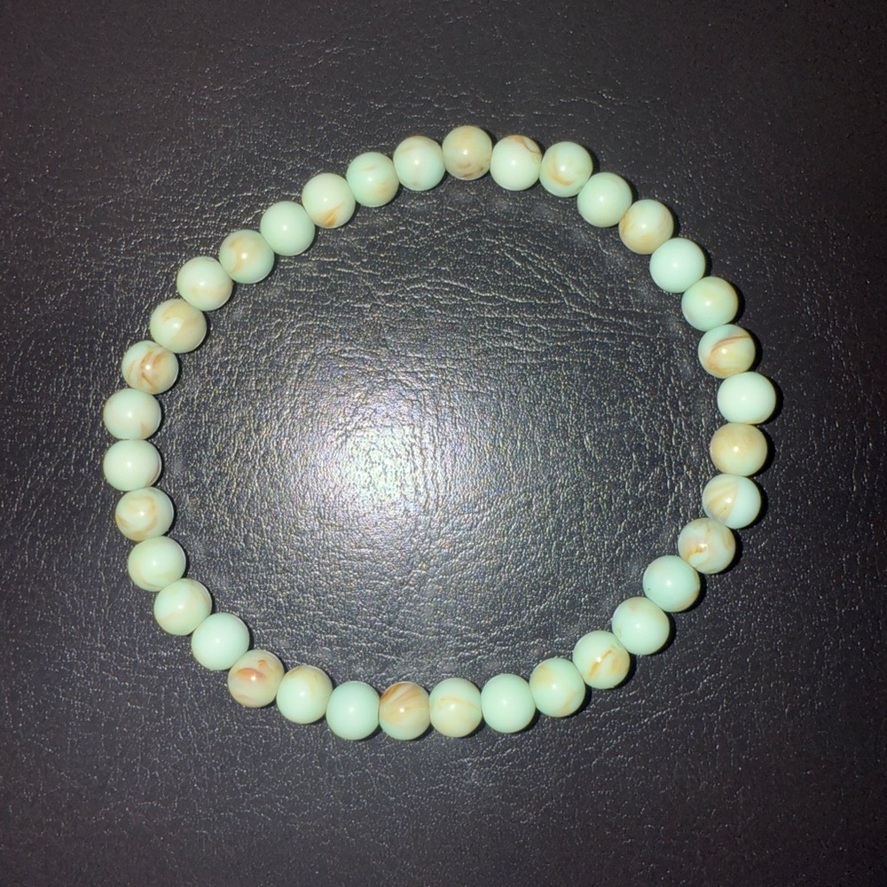 🛍️ Green Bracelet🛍️